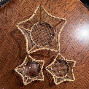 Set of 3 gold mesh star-shaped baskets